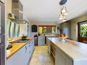 Kitchen - click for photo gallery